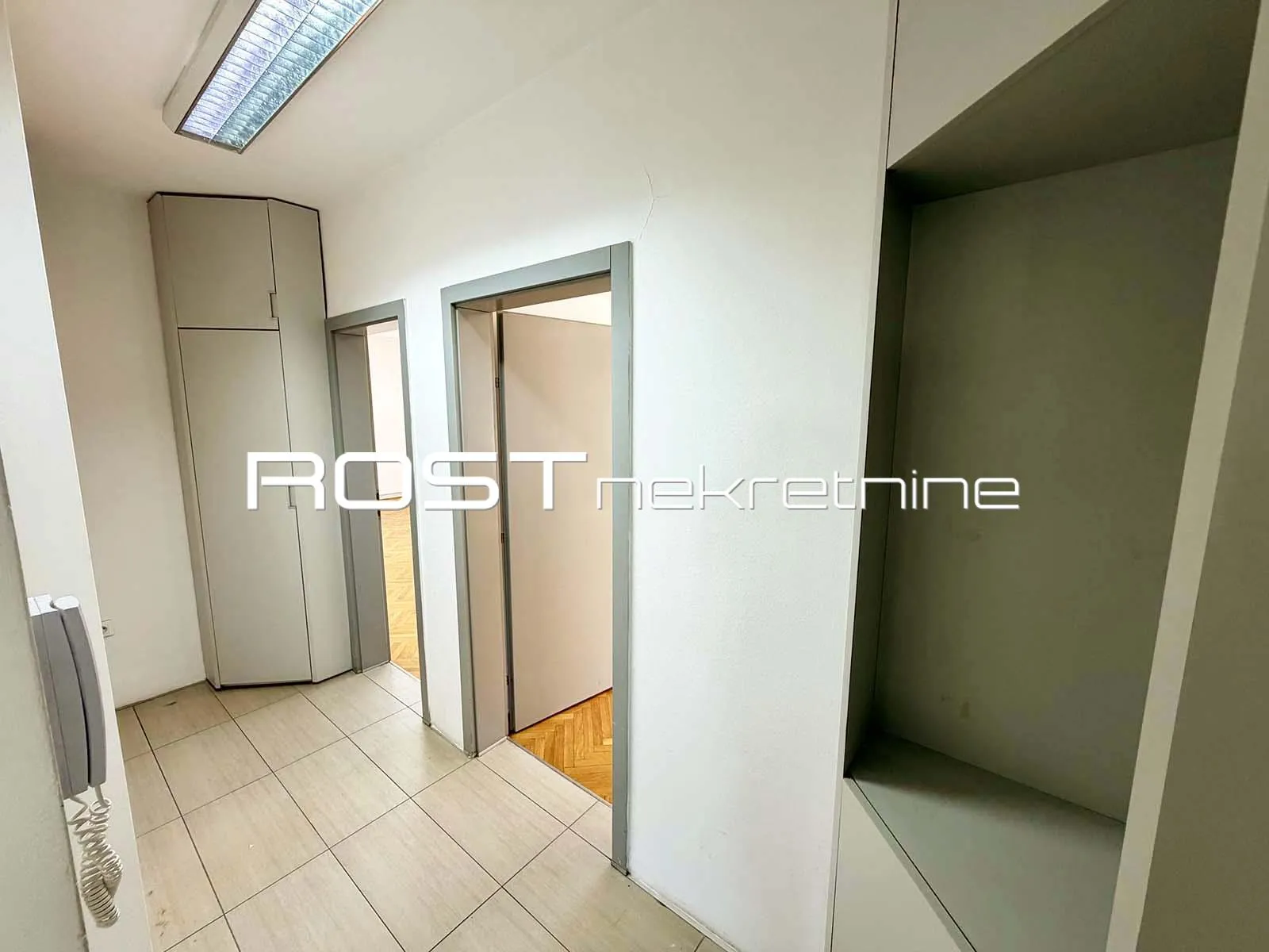 kvaternikov trg - heinzelova - 100 m2, 4-sobni + parking - slika 19