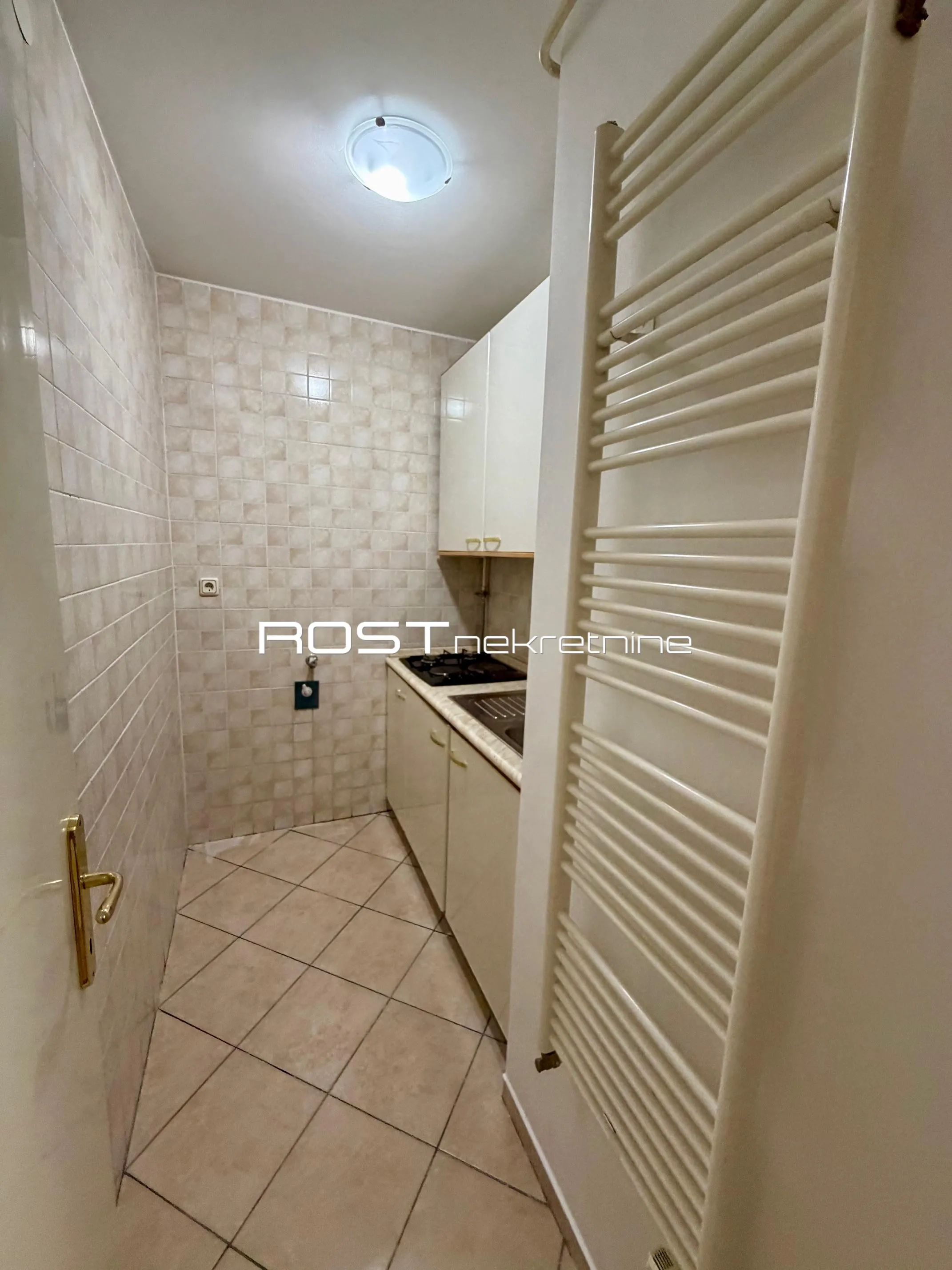 centar - iblerov trg - 105 m2, 4-sobni - novouređeni poslovni prostor - slika 15