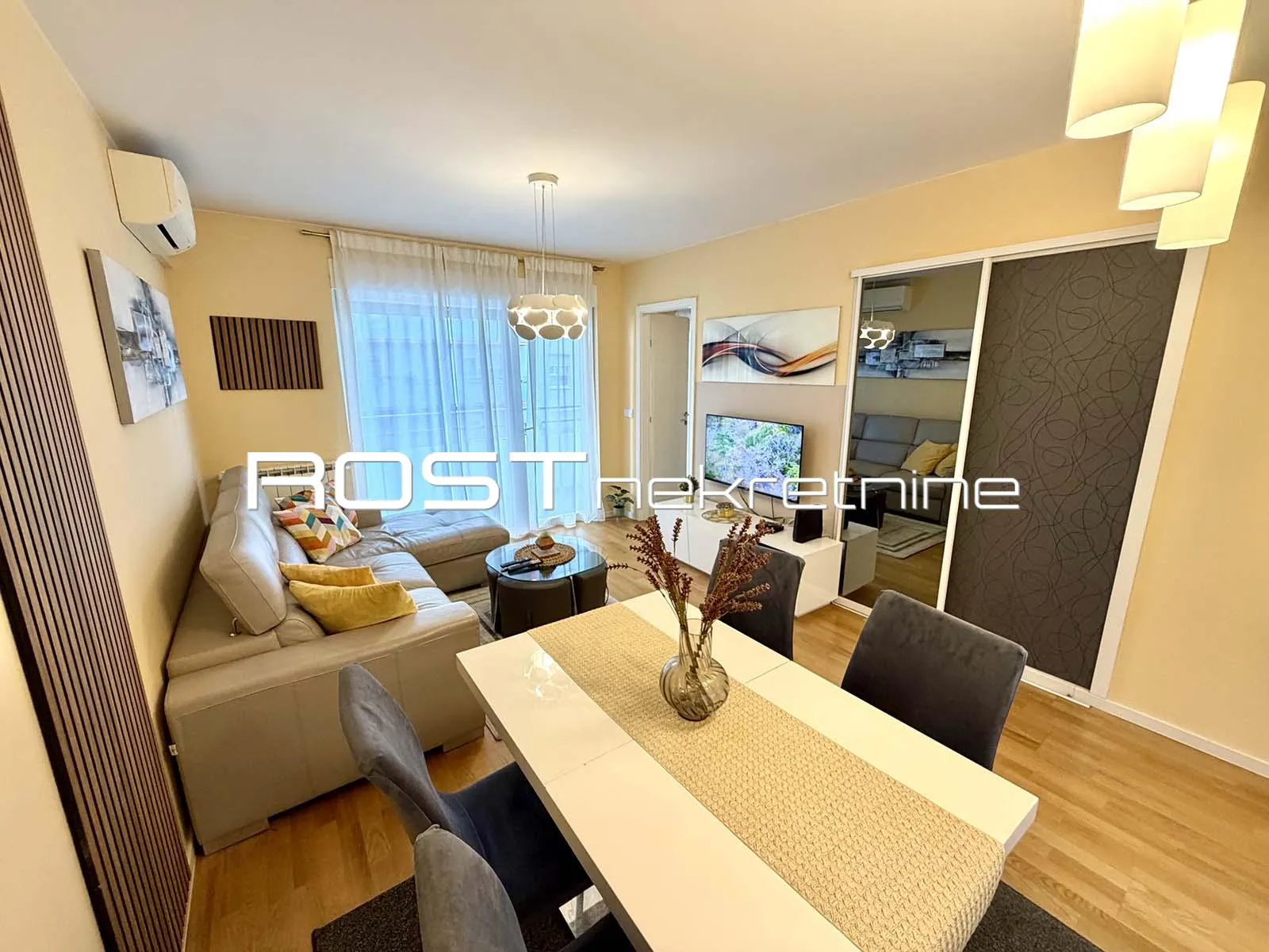 NOVI ZAGREB - Zapruđe - 47 m2, 2-sobni + BALKON + PARKING - lux