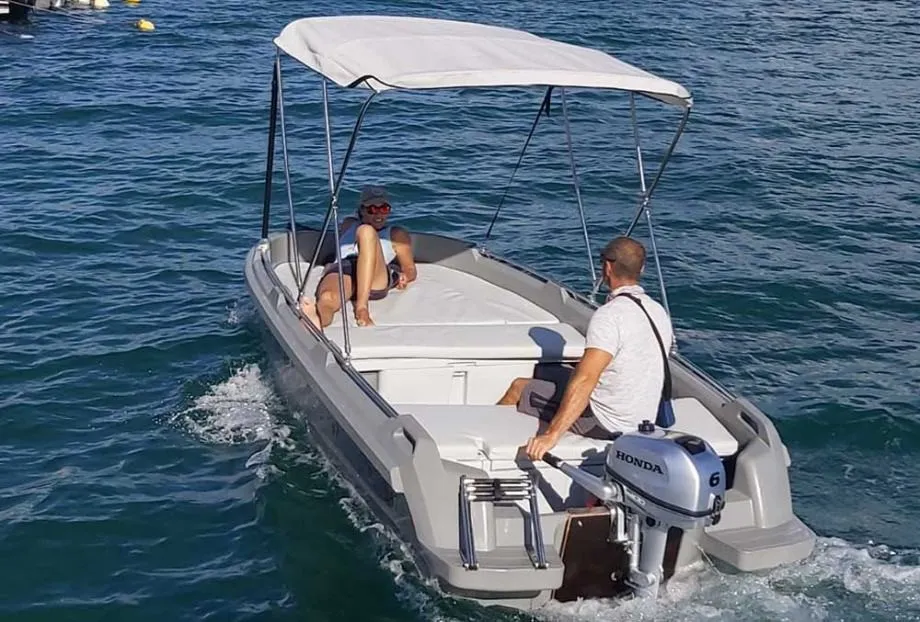 roto 450s basic - nepotopiva brodica - slika 2