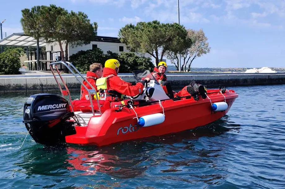 roto 450s - nepotopiva brodica (rescue - za profesionalce i žurnost) - slika 3