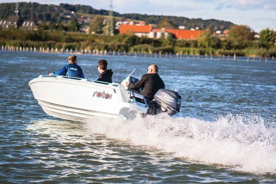 roto 450s family - nepotopiva brodica - slika 11