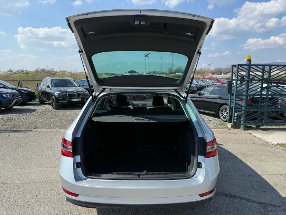 škoda superb 2.0tdi dsg °virtual°navi°led°leasing bez učešća° - slika 21
