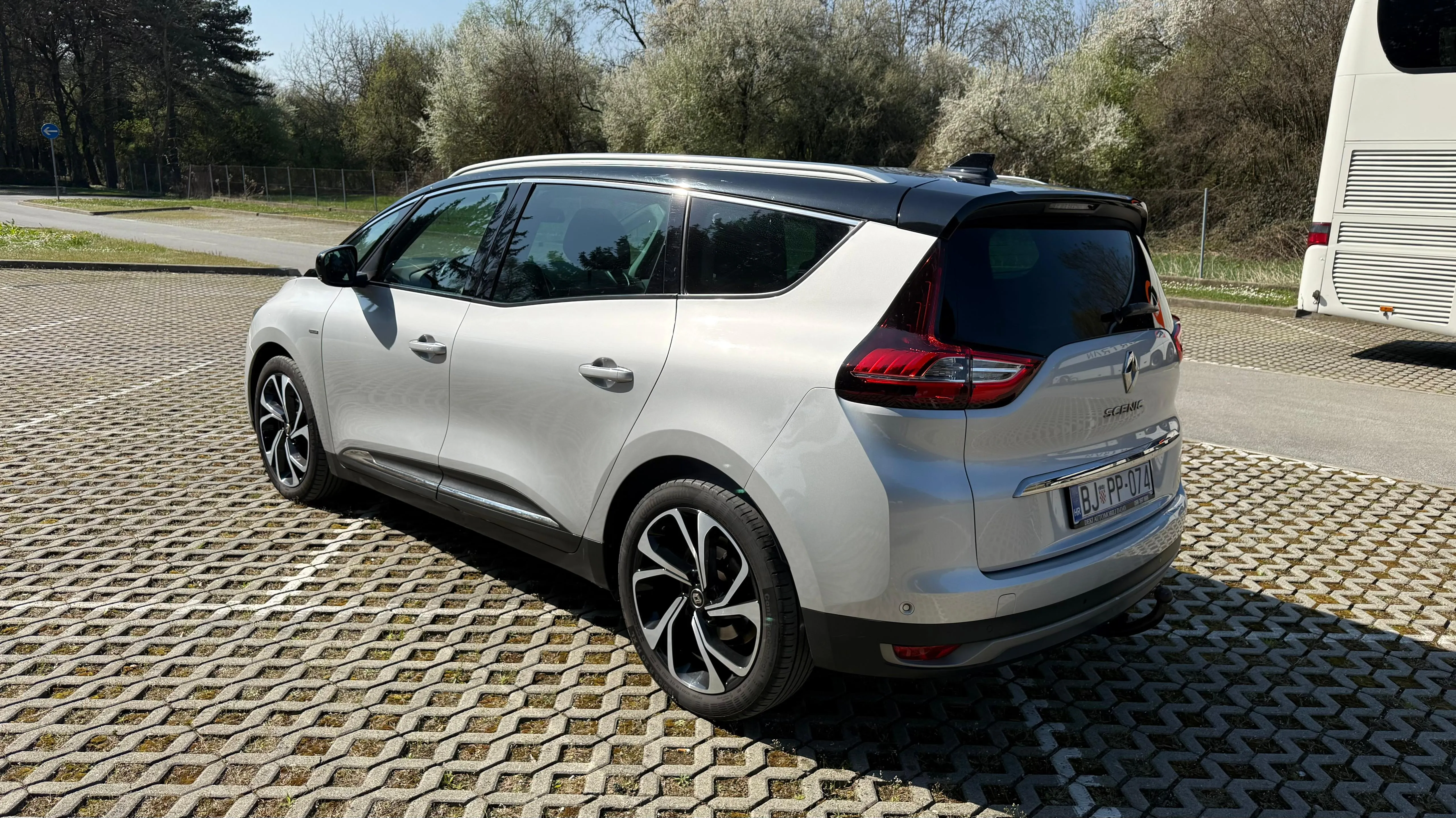 renault grand scenic dci 120, bose, 7 sjedala, panorama, ekstra stanje - slika 8