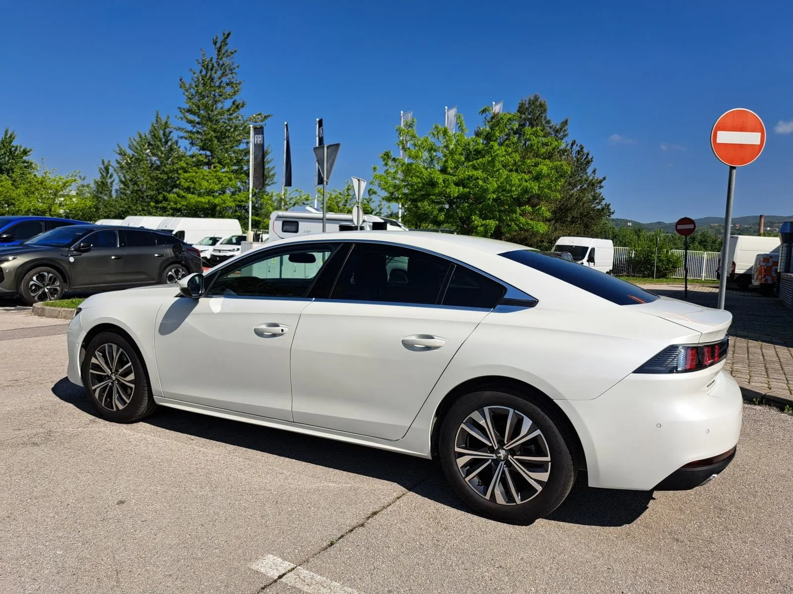peugeot 508 bluehdi 130 allure eat8 - slika 6