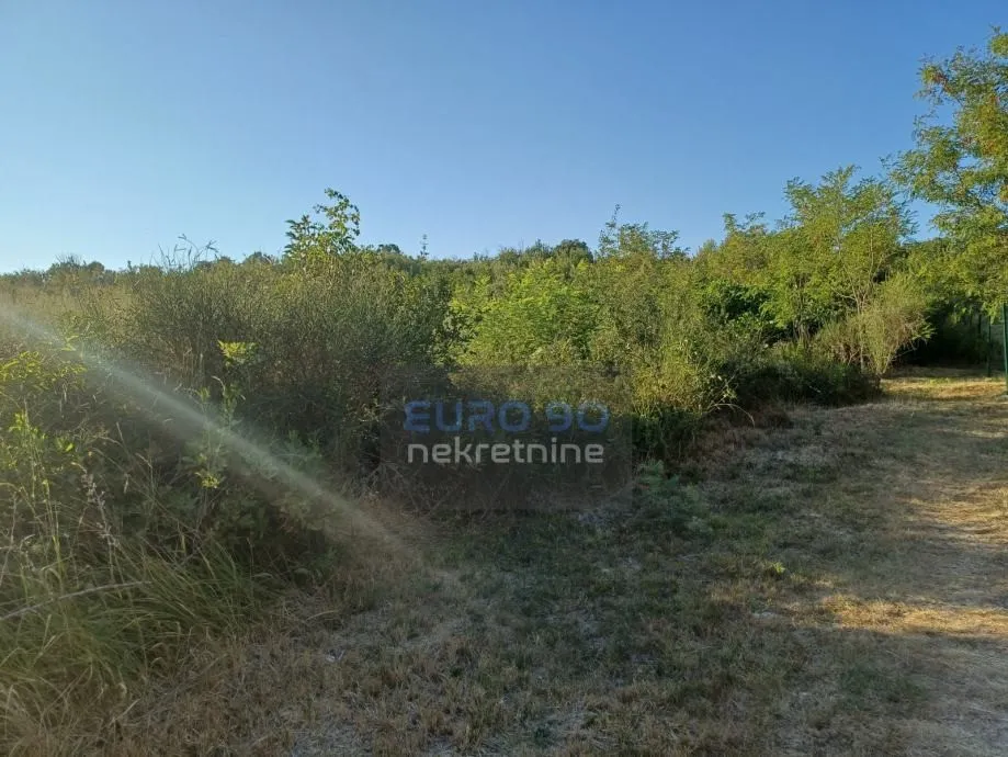 rtina-građevinsko zemljište 1028 m2, 50 m od mora , mirna lokacija !!! - slika 2
