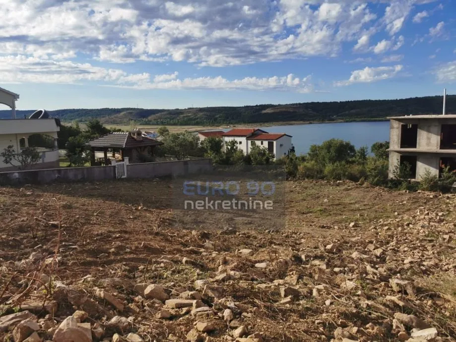 rtina- građevinsko zemljište 976 m2, top lokacija , pogled na more !!! - slika 2