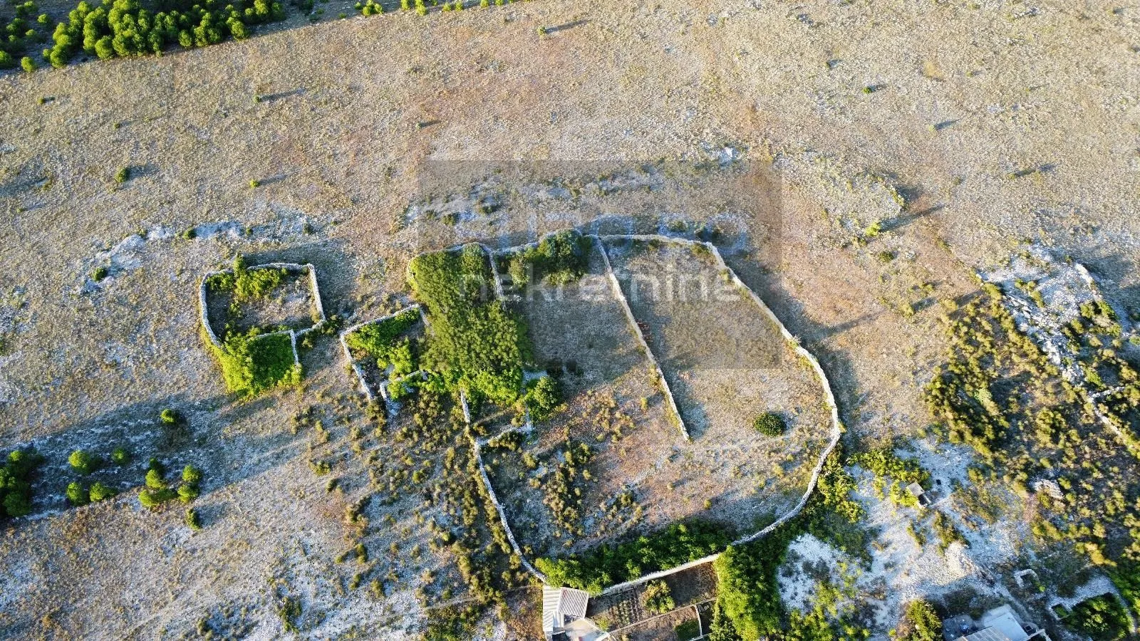 rtina-luksuzna vila s bazenom, projektom i građevinskom dozvolom !!!! - slika 8