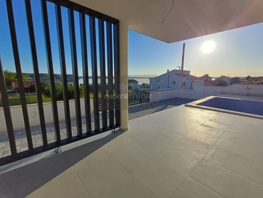rtina-nova luksuzna villa s bazenom i panoramskim pogledom na more - slika 2