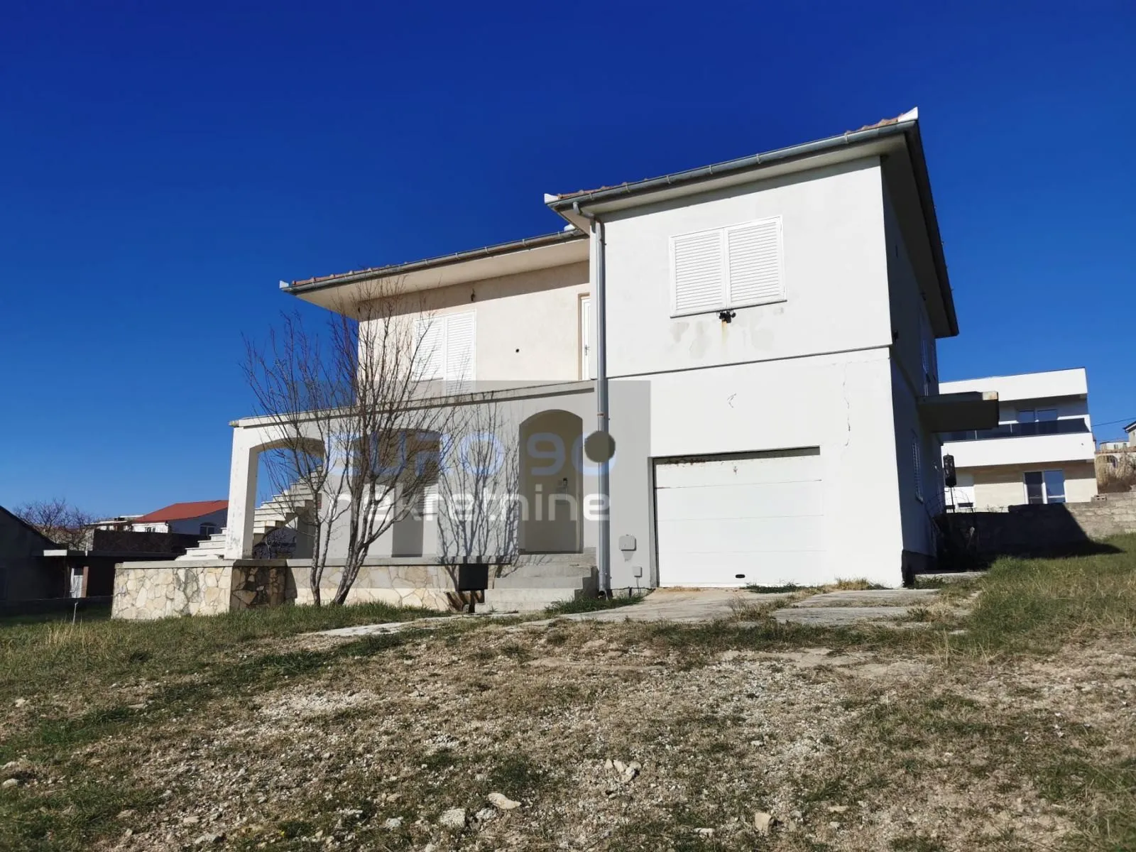 rtina-samostojeća kuća sa velikom okućnicom i lijepim pogledom na more - slika 3