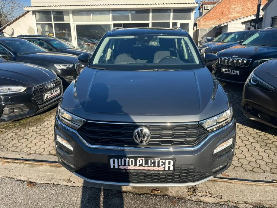 vw t-roc 1,0 tsi, navi, parking senzori i kamera 4x garancije! - slika 12