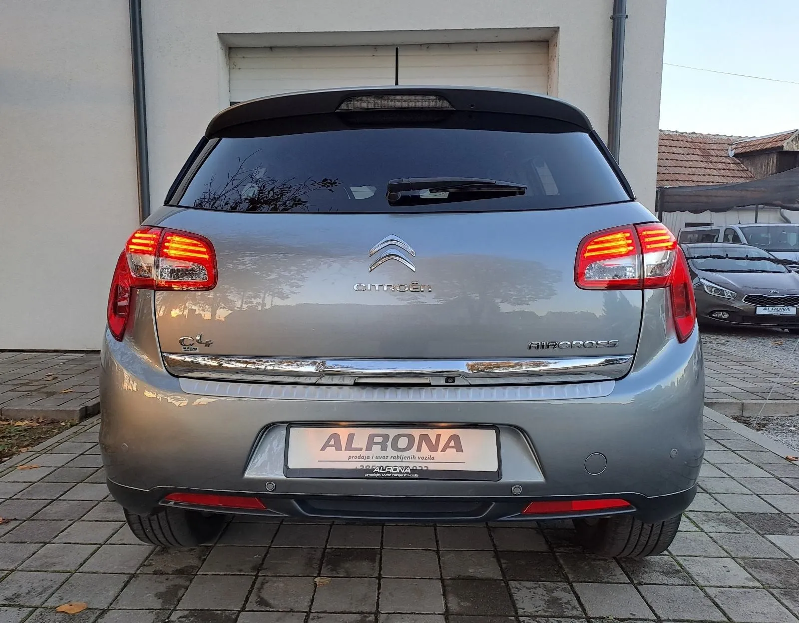 citroën c4 aircross 1.6 hdi *jamstvo* led,kamera,servisna,alu.. - slika 16