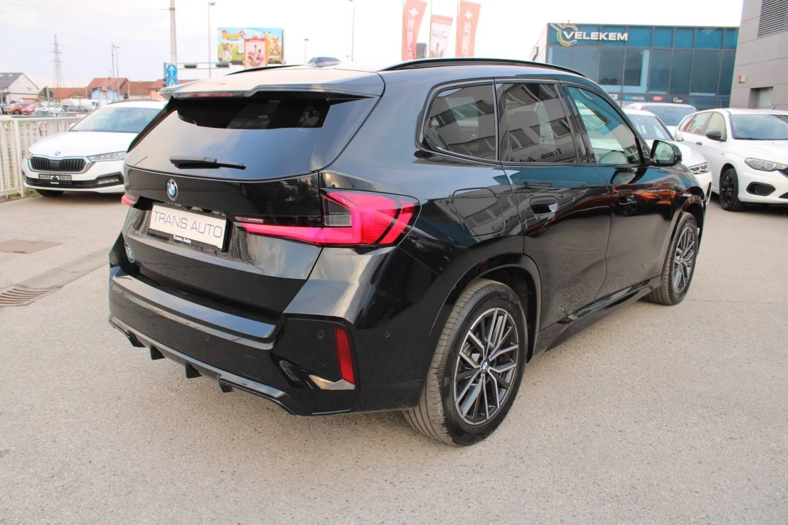 bmw x1 xdrive 23i m-paket automatik *led, navigacija, kamera* - slika 5