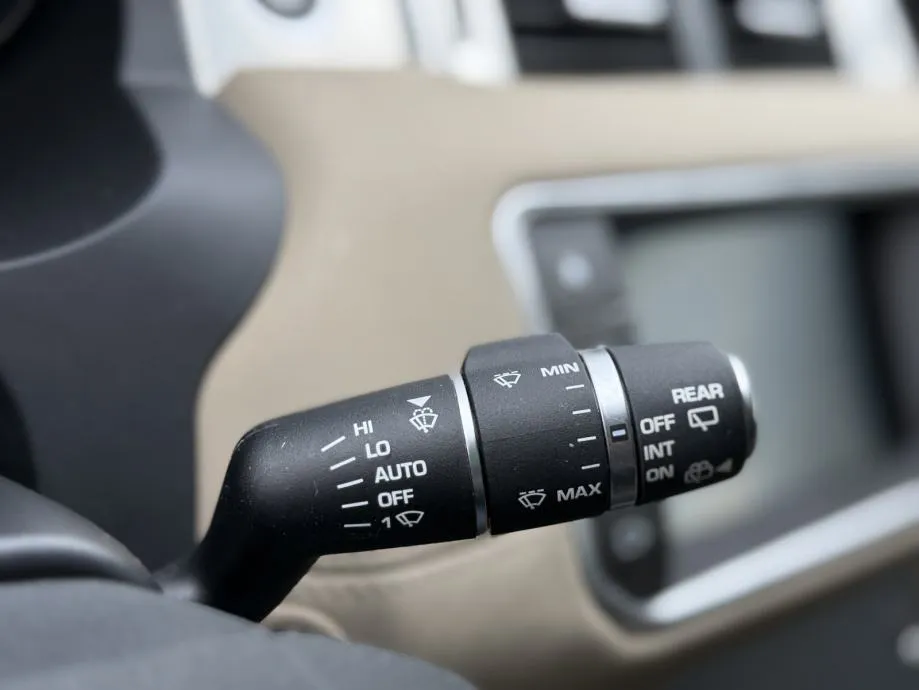 land rover range rover evoque 2.0 td4 - slika 5