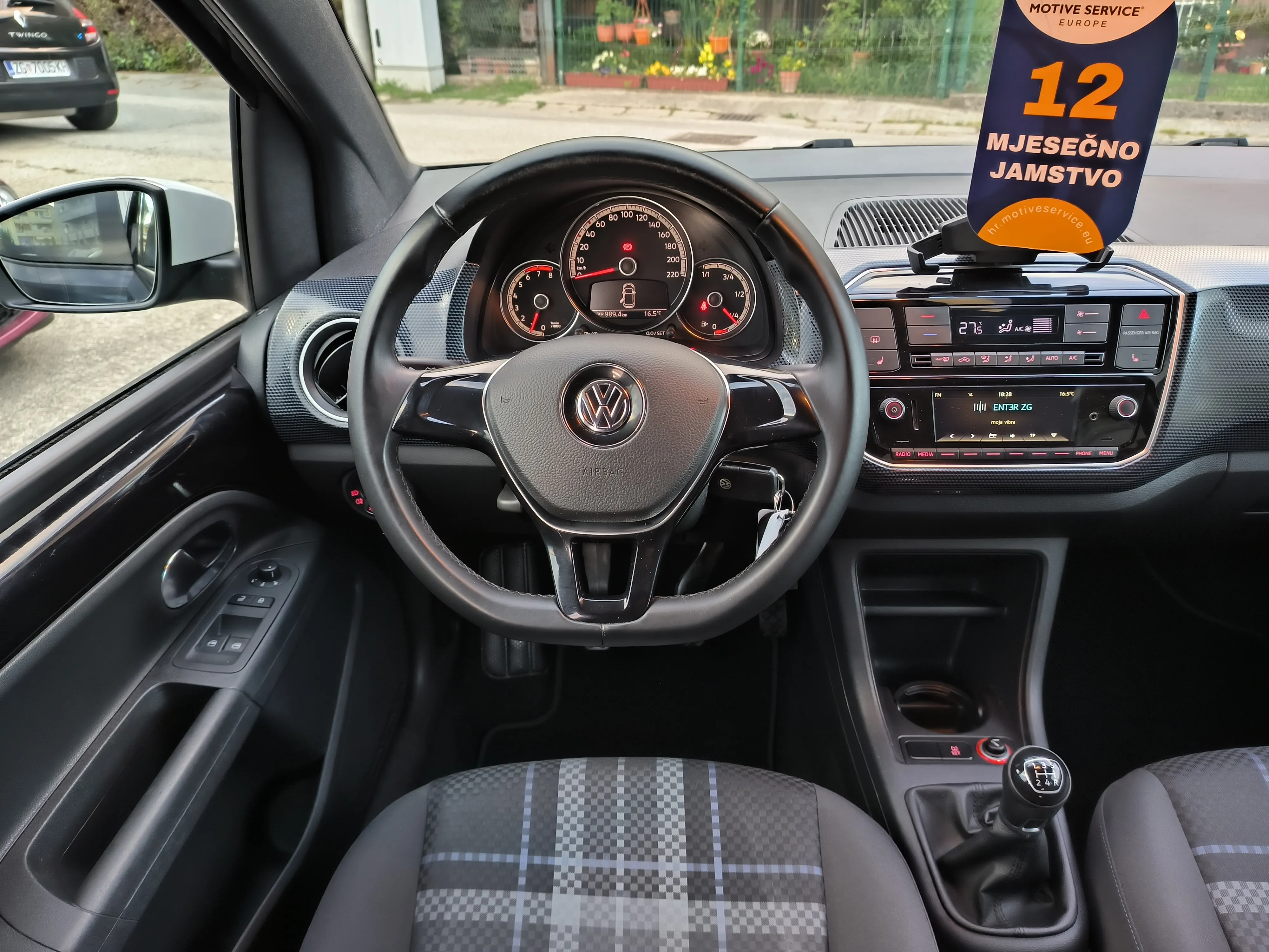 vw up! 1,0 club up! servisna, jamstvo, reg. 1 godinu - slika 12