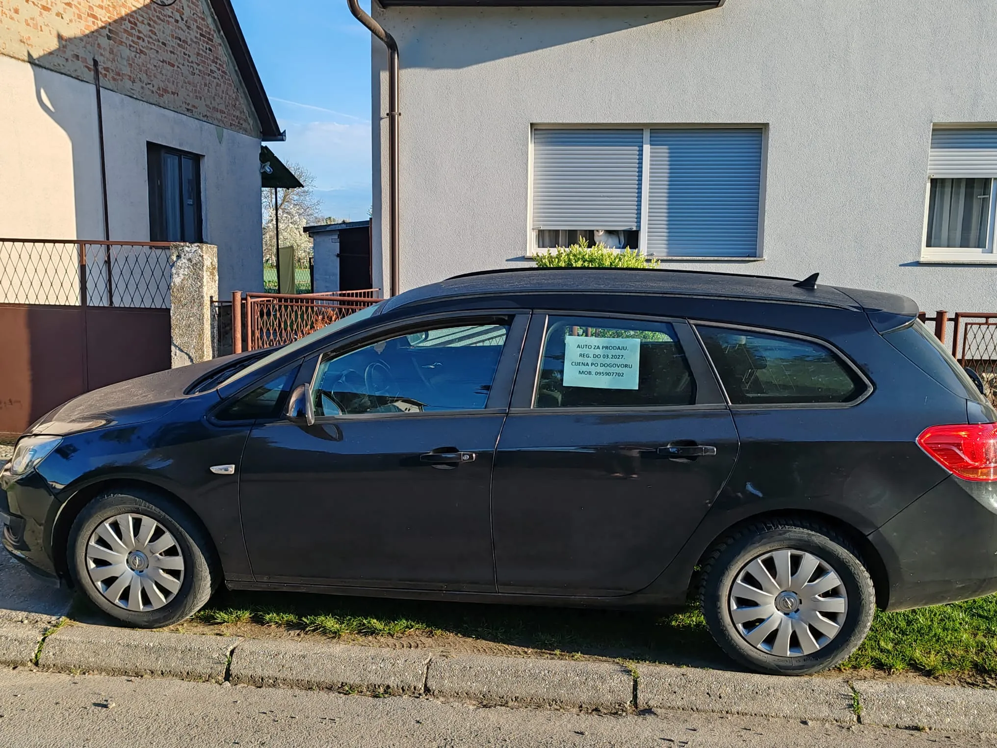 prodajem opel astra1.6 cdti - slika 5