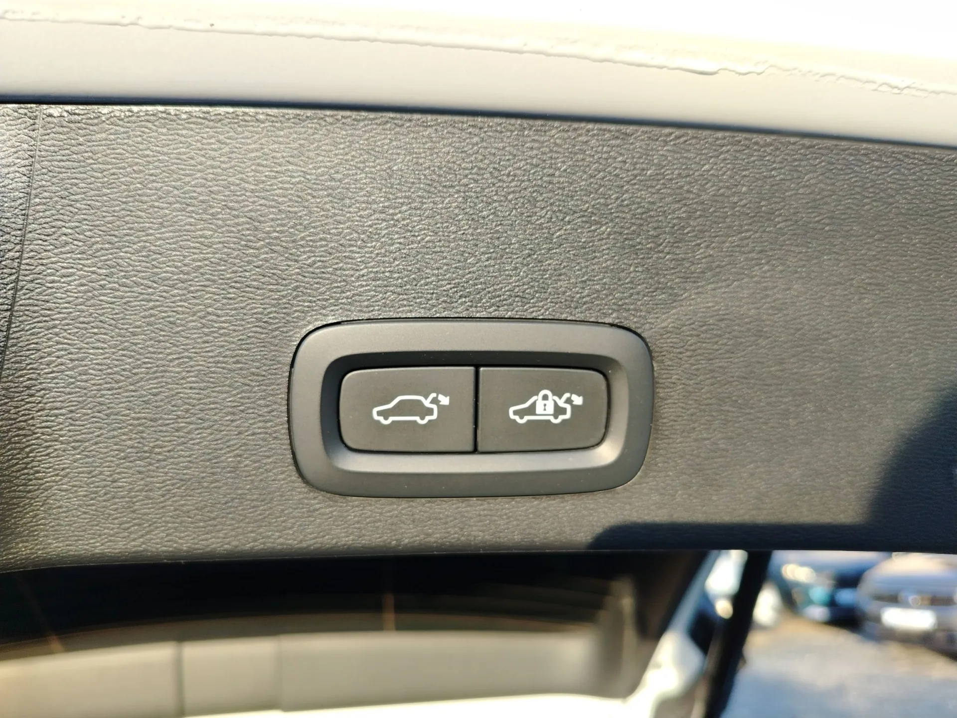 volvo xc40 d3 - slika 19