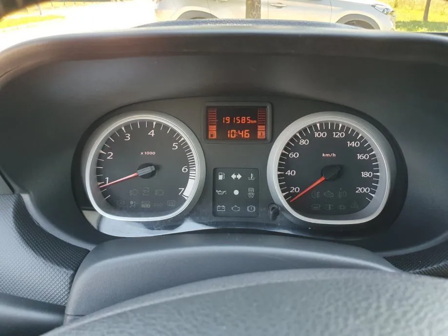 dacia duster 1,5 dci, 4x4 2012 god, 191000 km, kartice - slika 14