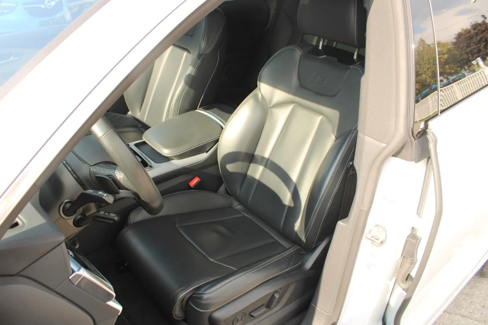 audi q8 50 tdi quattro s-line automatik *panorama, virtual, kamera* - slika 10