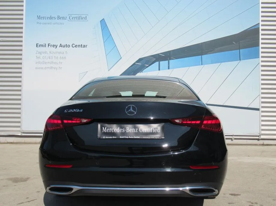 mercedes-benz c-klasa 220 d avantgarde advanced plus - slika 7