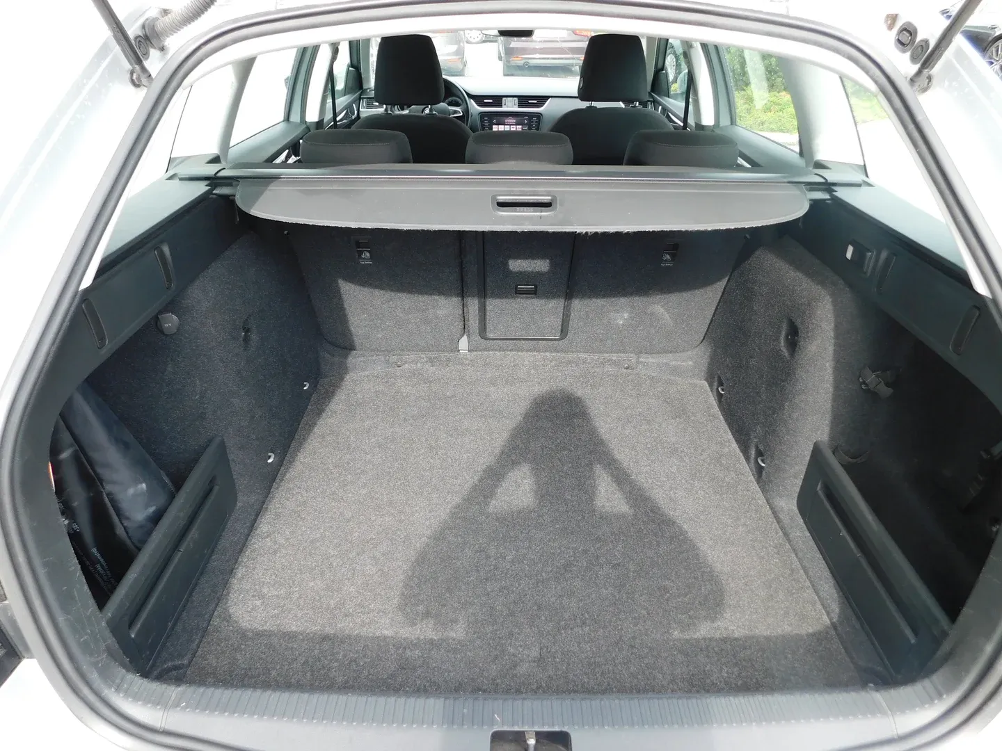 09852 škoda octavia combi style 1.6 tdi - slika 13
