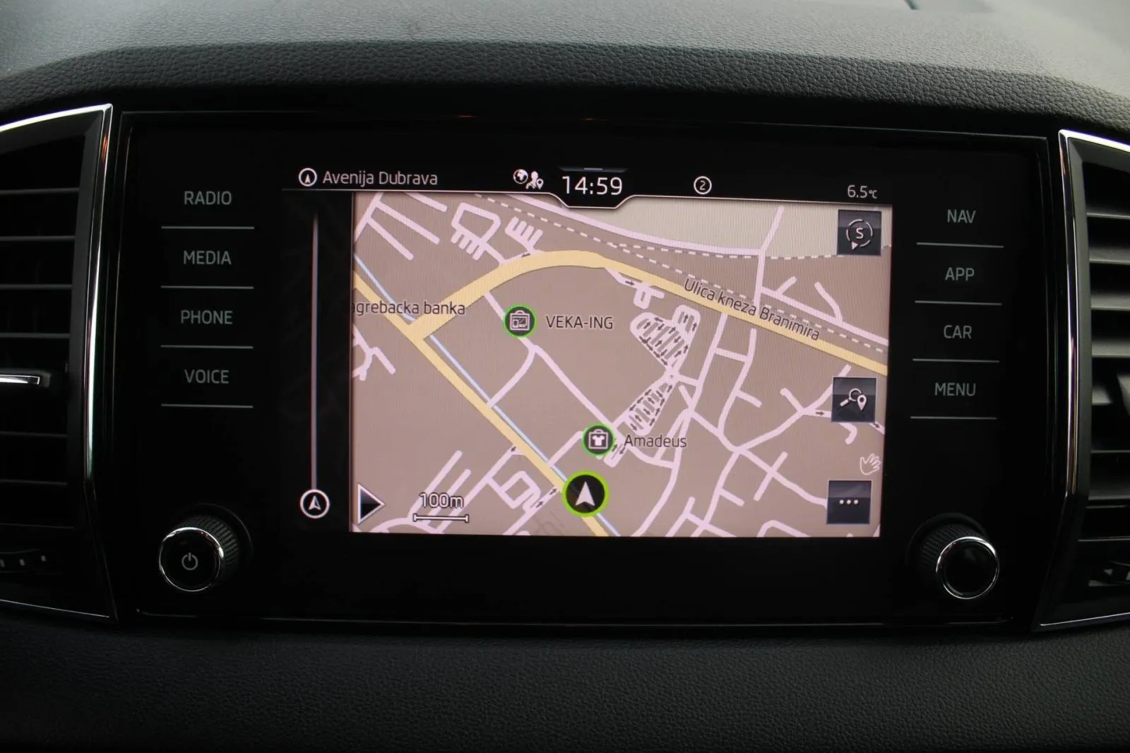škoda karoq 2.0 tdi dsg *navigacija* - slika 15