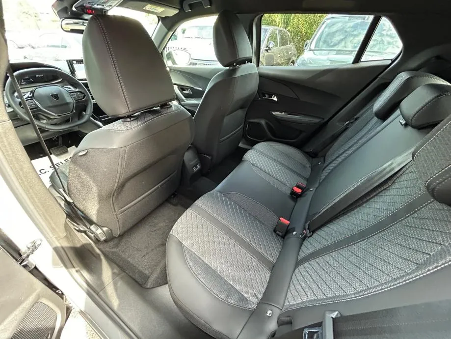 peugeot 2008 allure 130 eat8 - test vozilo!!! - slika 12