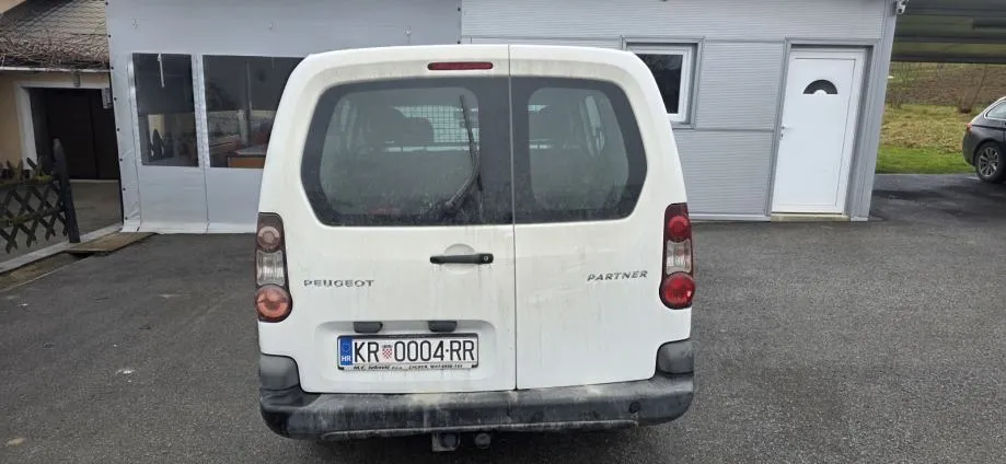peugeot partner 1,6 hdi;90ks,uredno servisiran;klima, 2013 god. - slika 2