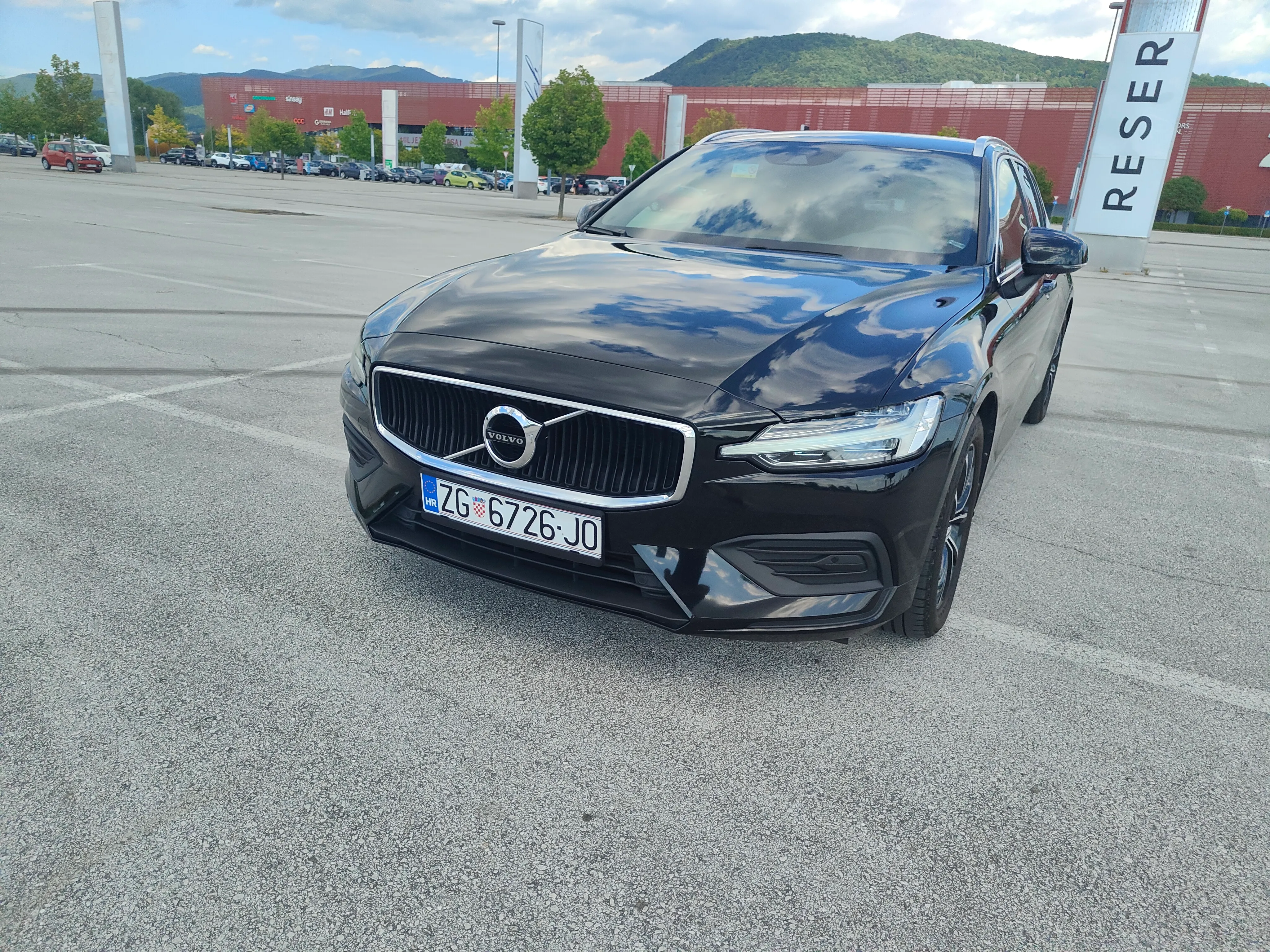 volvo v60 d3 (150 ks), 2019. harman kardon - slika 5