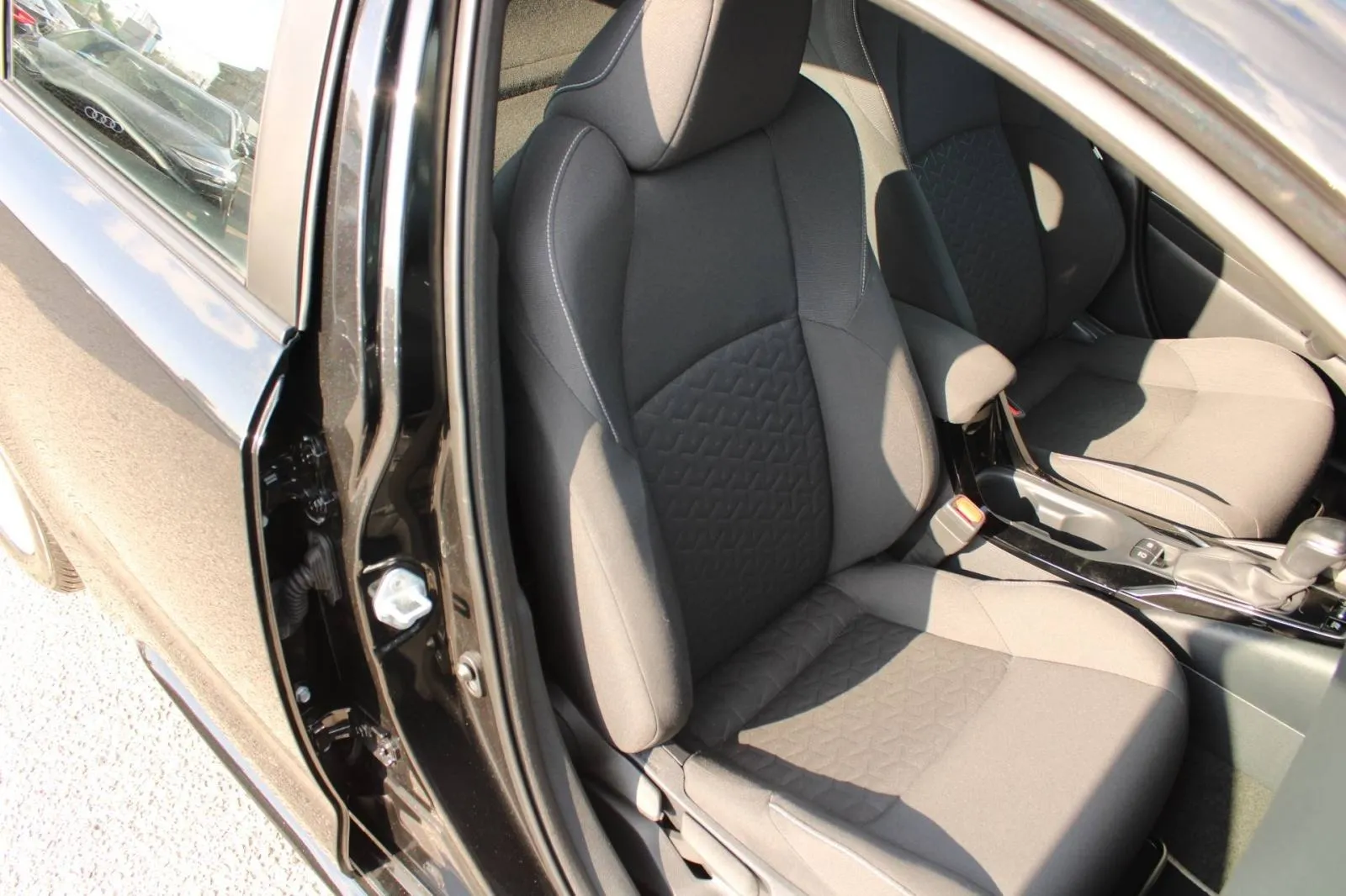 toyota corolla karavan 2.0 hybrid automatik n1 - teretno, 2021 god. - slika 13