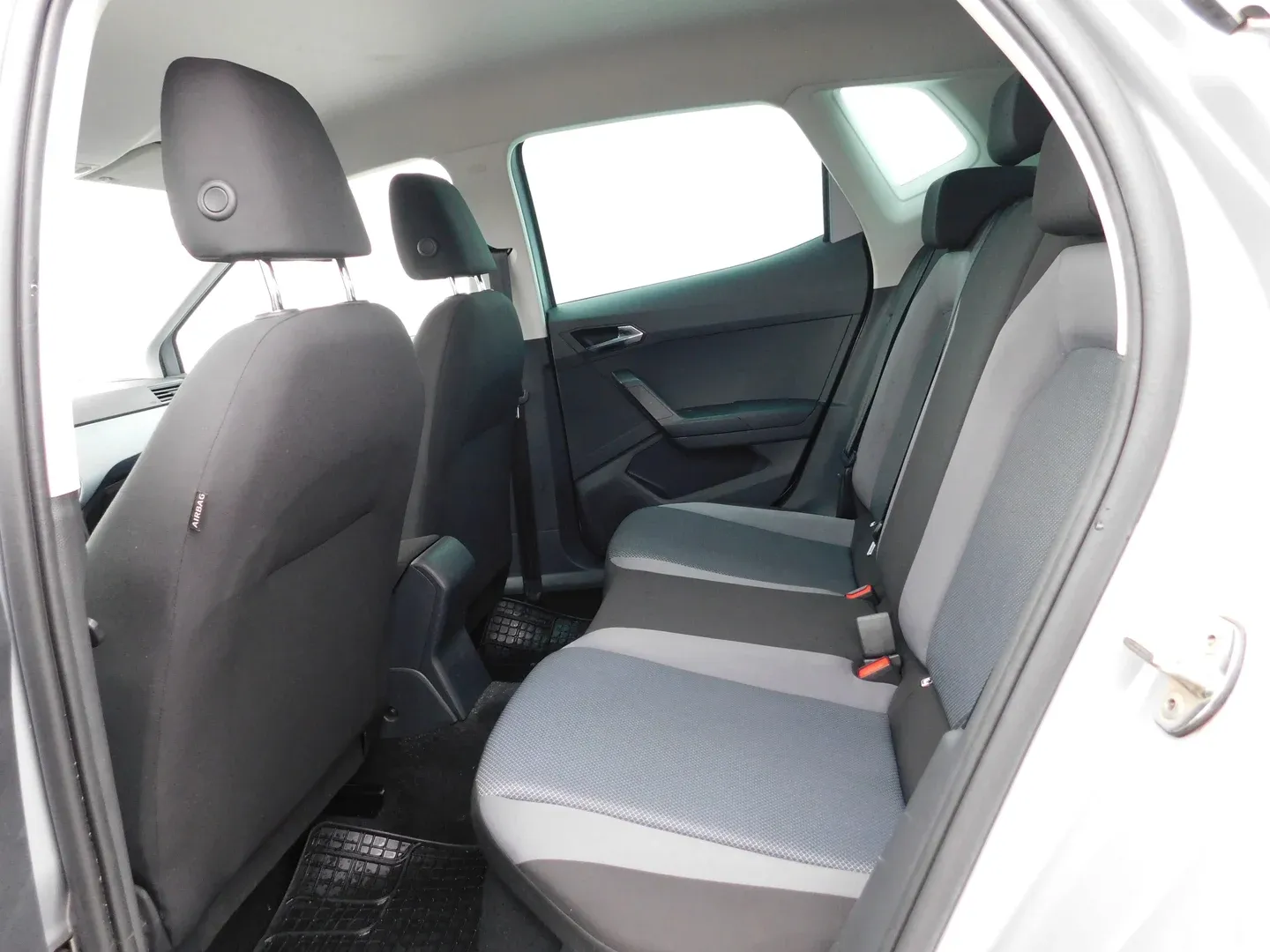 12606 seat arona 1.0 tsi 70kw style plus - slika 11