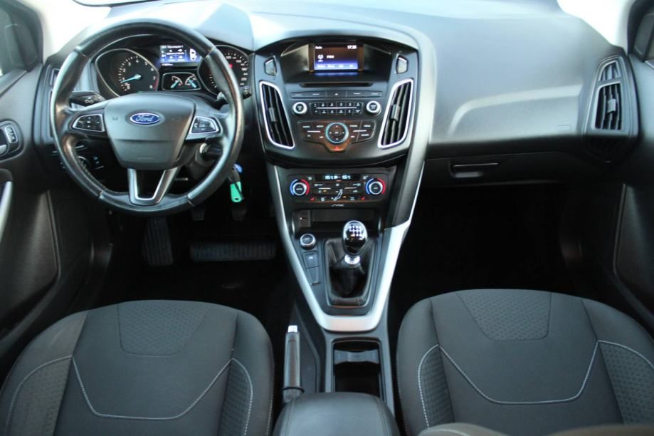 ford focus karavan 1.0 ecoboost - slika 13
