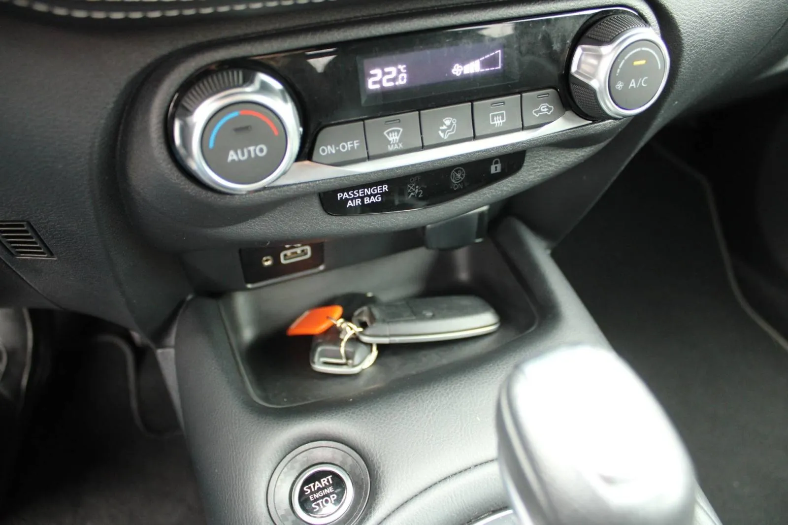 nissan juke 1.0 dig-t automatik n-connecta *kamera* - slika 19