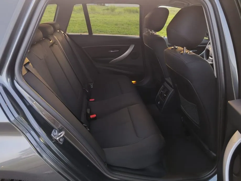 bmw serija 3 318d 202000 , 2013 , reg 04/2026 - slika 10