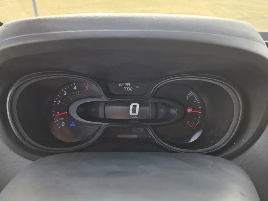 renault trafic . 1,6 dizel, 2018 godina, 189000 km, kartice 24/36 rata - slika 12