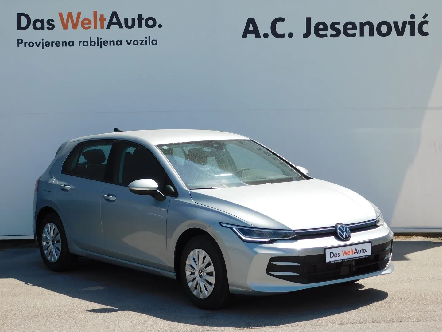 12821 volkswagen golf 8 2.0 tdi - slika 3
