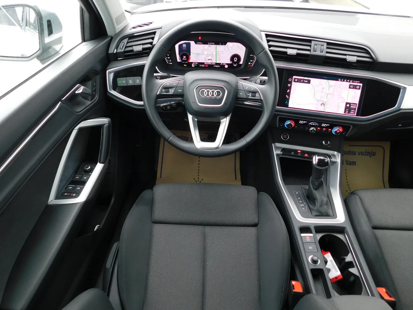 12568 audi q3 35tdi s tr advanced+ - slika 10