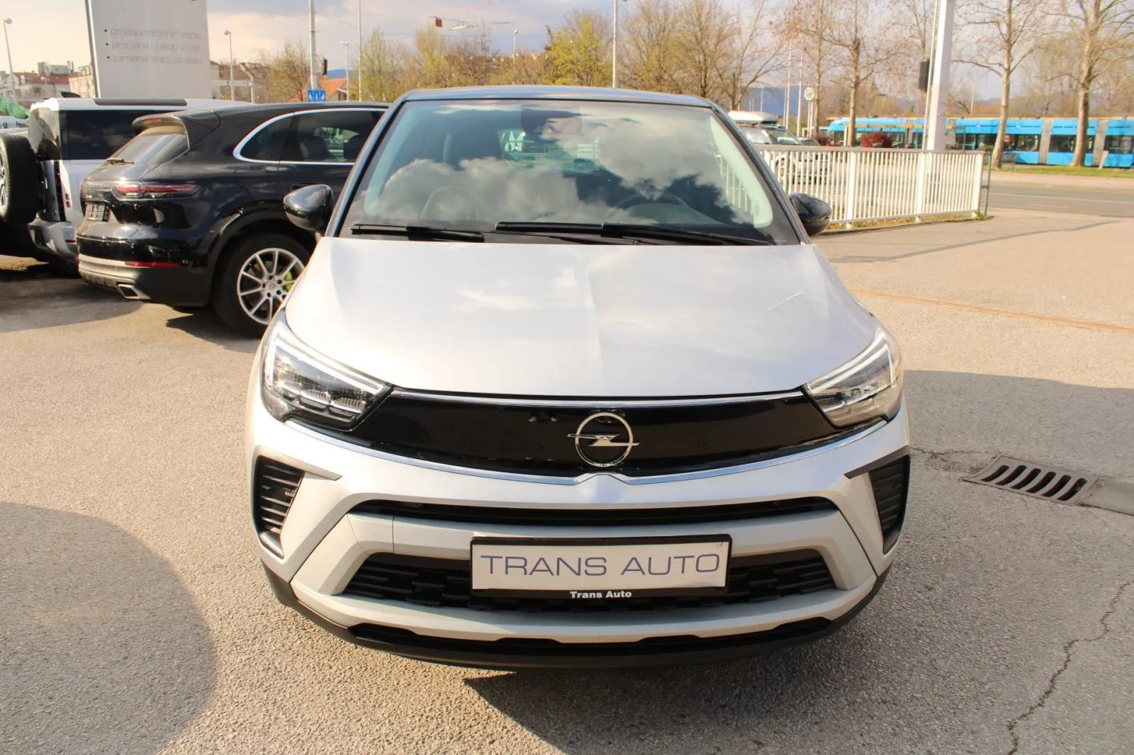 opel crossland 1.2 turbo automatik *led, navigacija* - slika 2