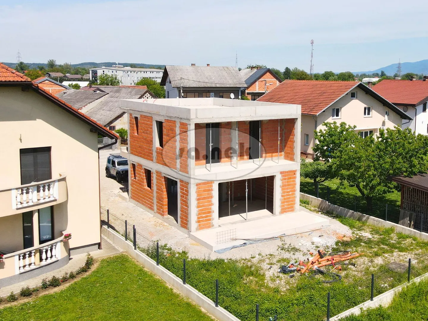 ključ u ruke- obiteljska kuća u blizini samobora - slika 2