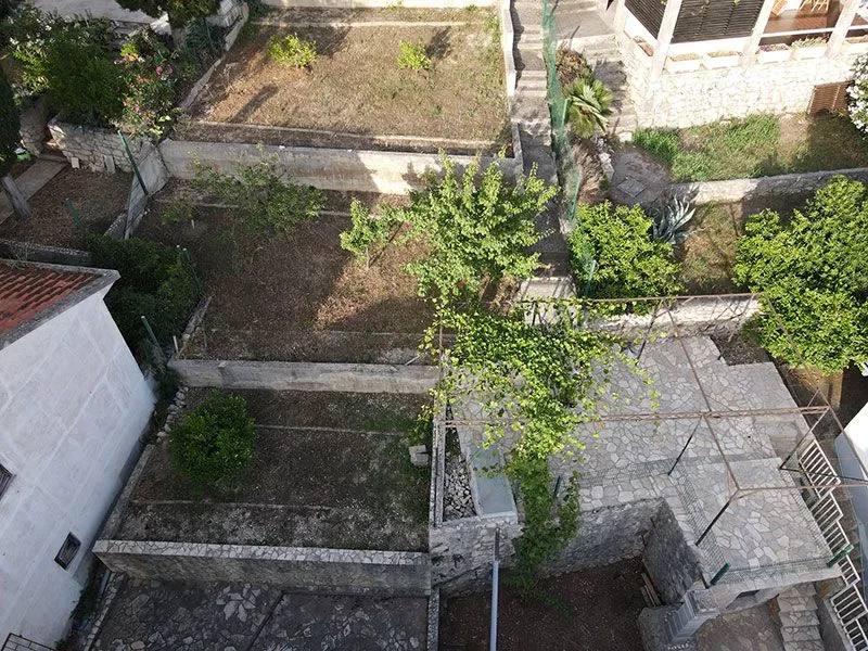 turistički objekt sa šest apartmana - komarna (dubrovačko-neretvanska županija) - slika 4