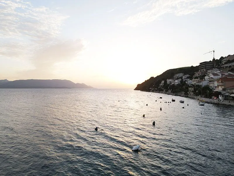 turistički objekt sa šest apartmana - komarna (dubrovačko-neretvanska županija) - slika 18