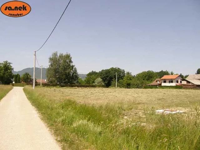 Gradilište na ravnom terenu nedaleko Samobora - Drežnik Podokićki, Samobor