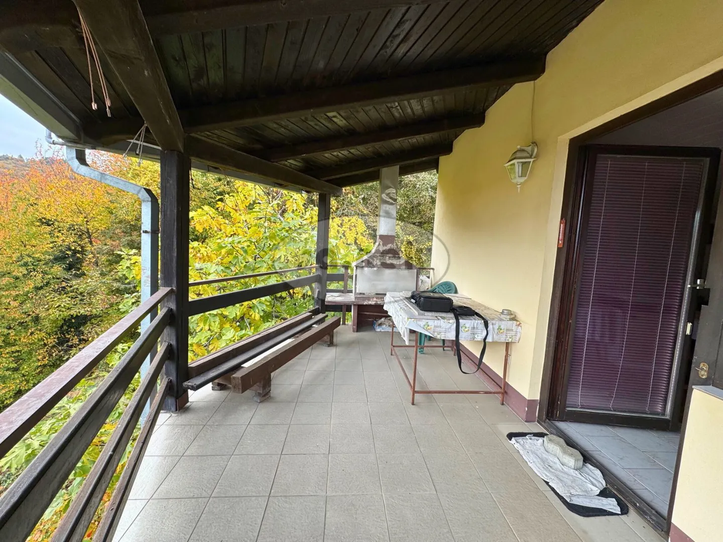 vikendica s vinogradom u okolici samobora - slika 5
