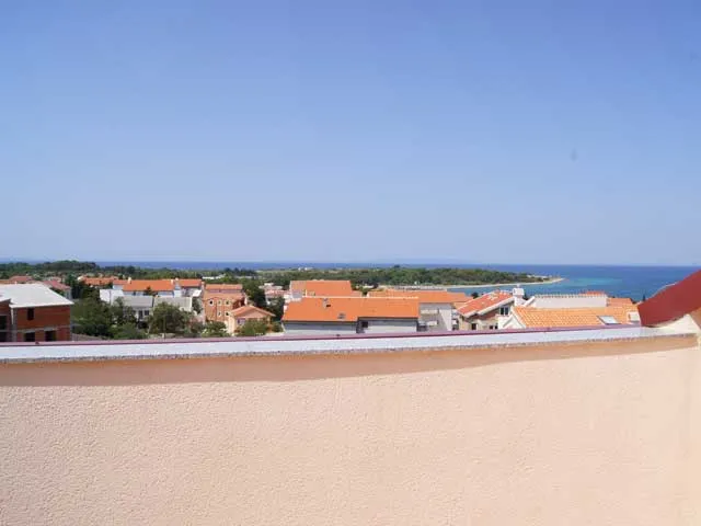 četverosoban apartman-novalja - slika 10
