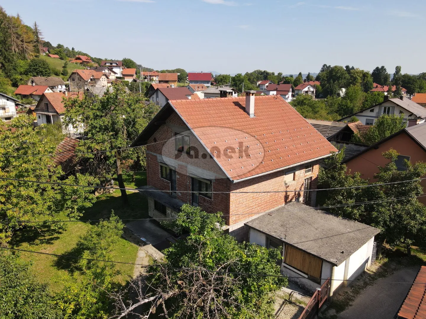 obiteljska kuća u podvrhu - slika 2