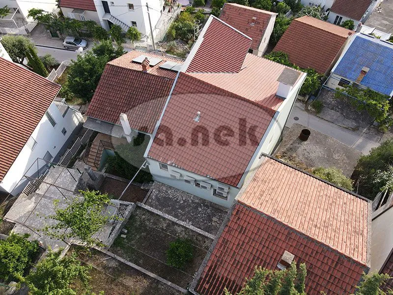 turistički objekt sa šest apartmana - komarna (dubrovačko-neretvanska županija) - slika 3