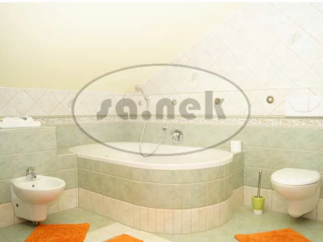 četverosoban apartman-novalja - slika 9