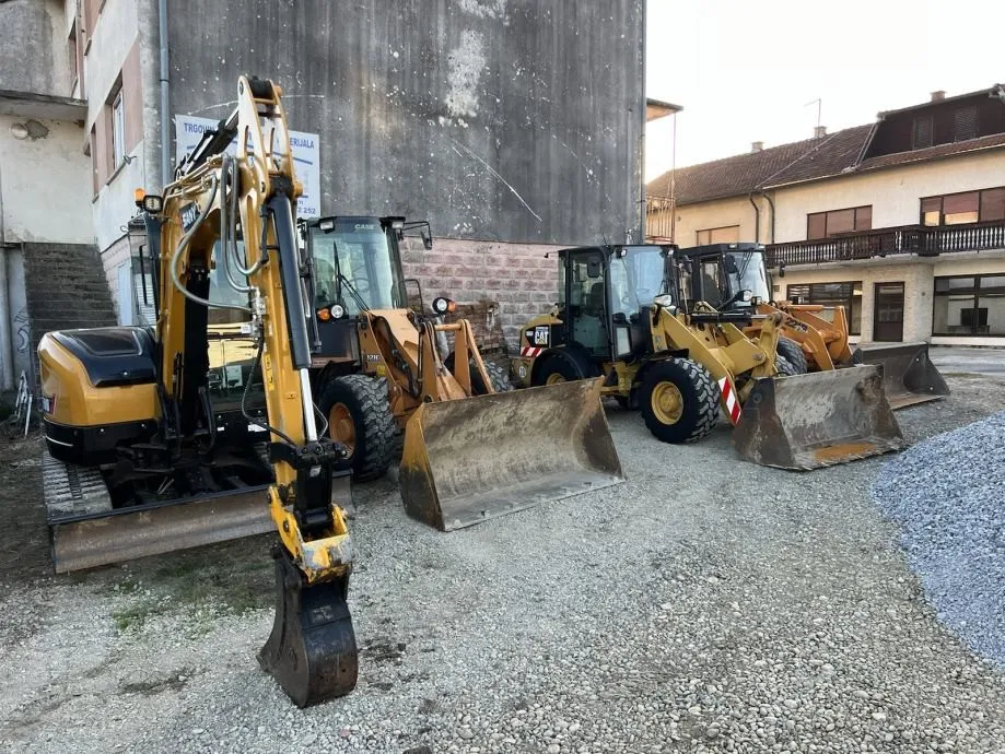 sany sy50u - slika 17