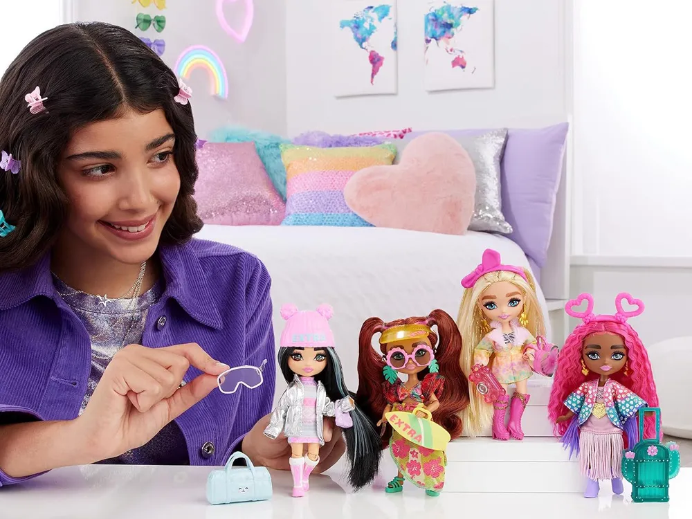 lutka barbie extra fly minis u izdanju za plažu - smeđa kosa - slika 4
