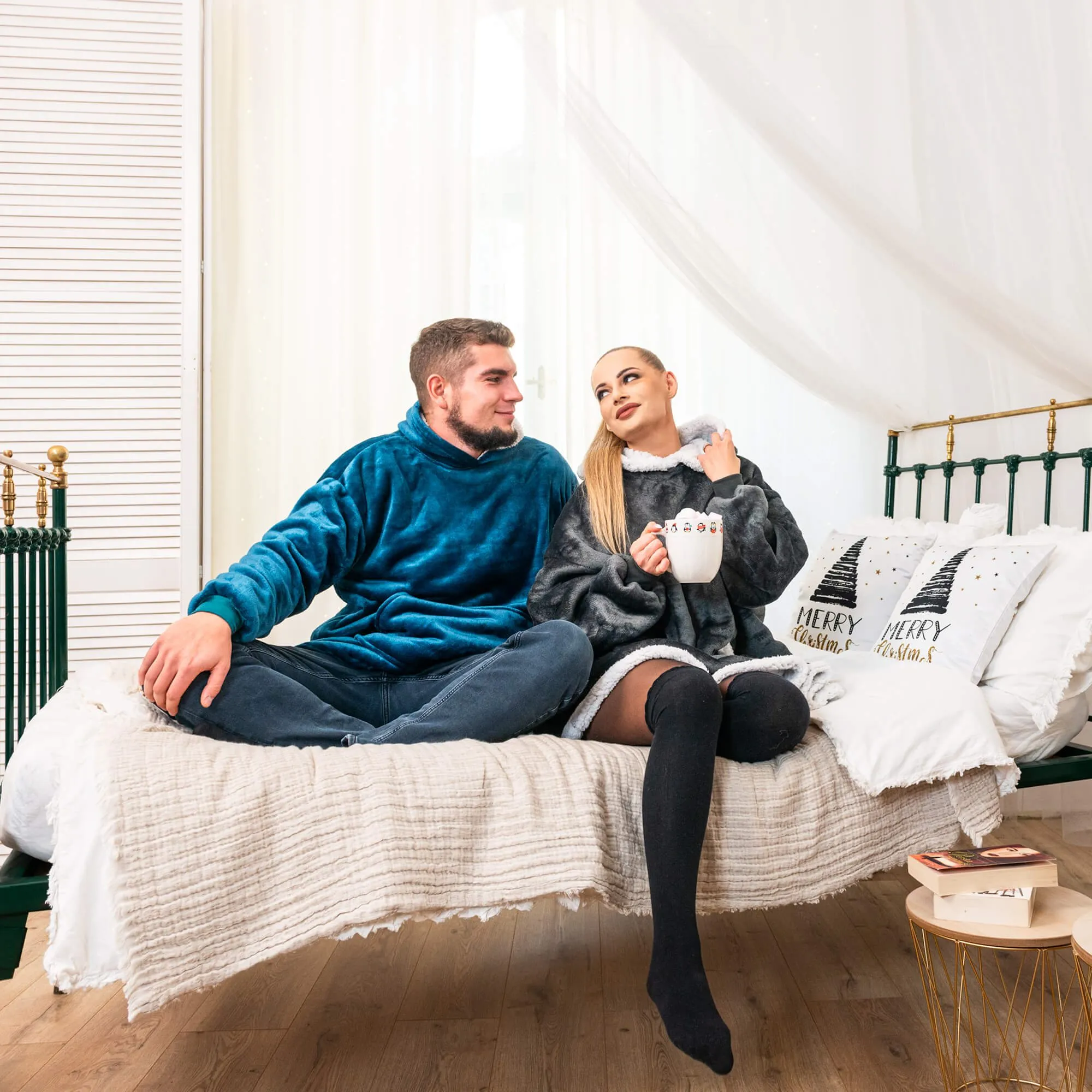oversized deka s kapuljačom tamno siva - slika 4